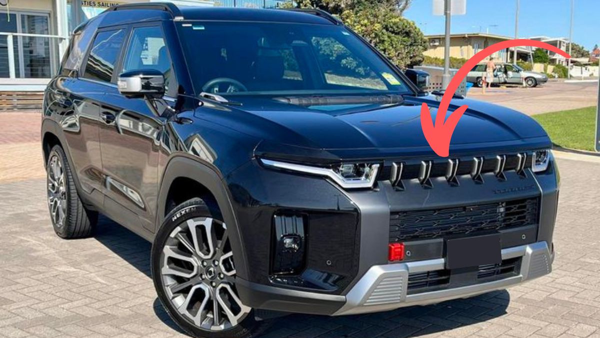 Mahindra XUV300 SUV